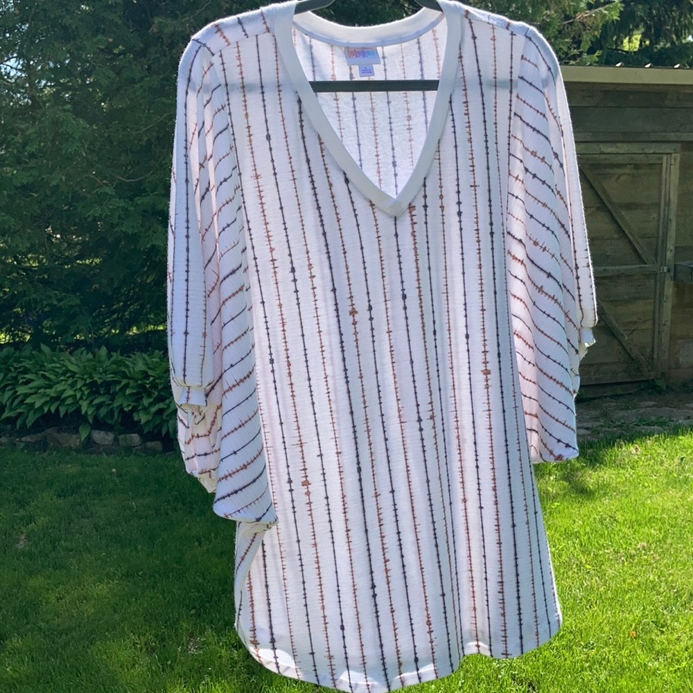 LuLaRoe Renee. Size Large. NWOT
